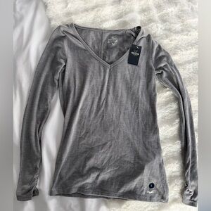 Hollister Women's Long Sleeve Gray Top